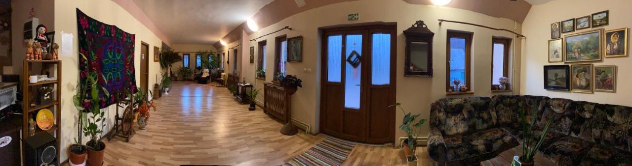 Green Mountain Resort Scrind-Frasinet Экстерьер фото