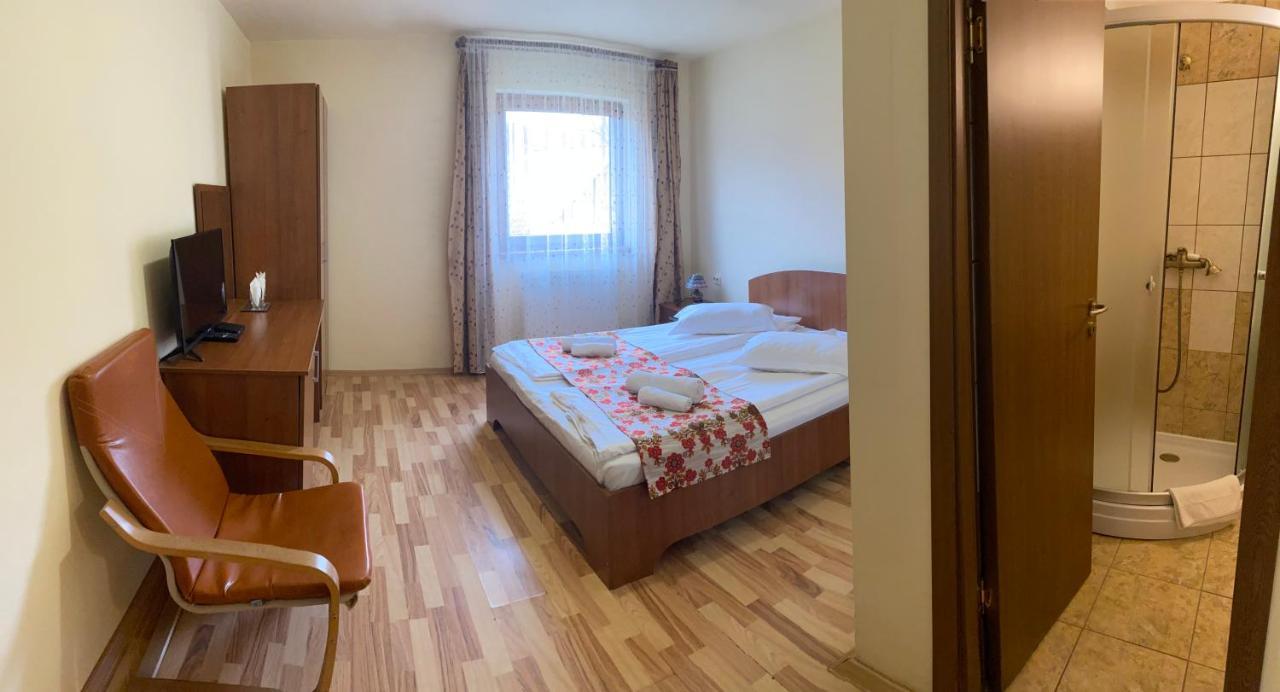 Green Mountain Resort Scrind-Frasinet Экстерьер фото