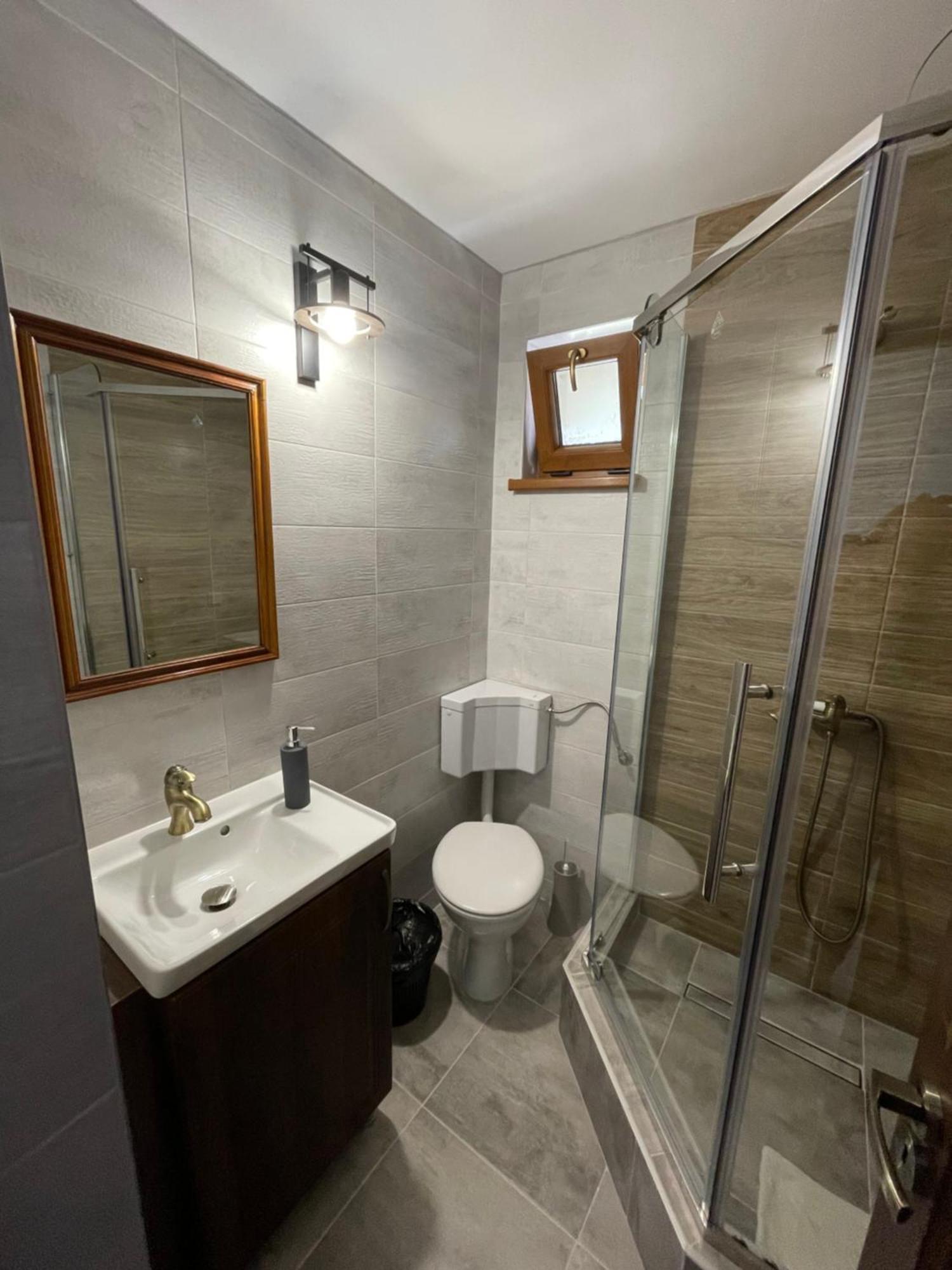 Green Mountain Resort Scrind-Frasinet Экстерьер фото